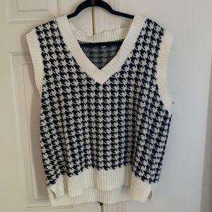 Oversized sweater vest